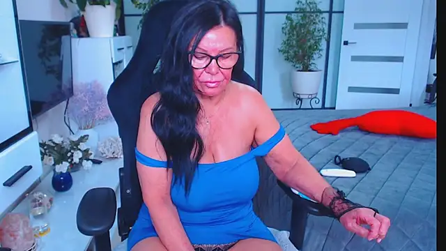 Snapshot of Anna_Blare chatting on 09/16/25, 09:32 Anna Blare online show from 09/16/25, 09:32