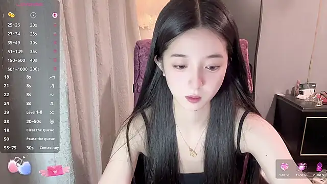 Snapshot of OiOi-666 chatting on 06/09/26, 11:00 OiOi-666 online show from 06/09/26, 11:00