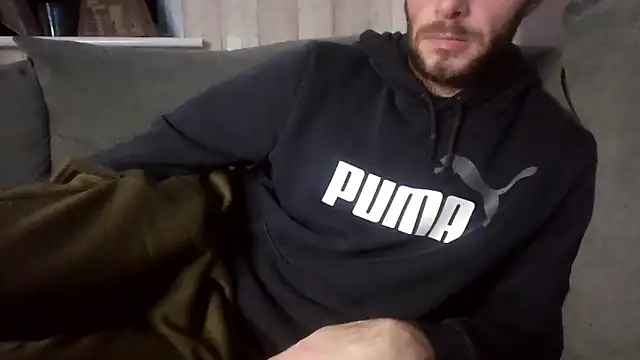 Snapshot of MasterJakeJohns chatting on 12/15/25, 10:47 MasterJakeJohns online show from 12/15/25, 10:47