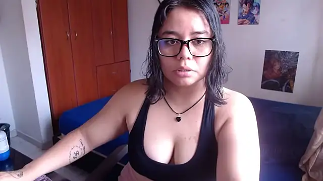 Snapshot of saenz_eymi chatting on 09/24/25, 05:05 saenz eymi online show from 09/24/25, 05:05