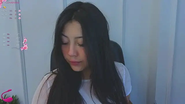 Snapshot of Kuro_Ren chatting on 11/10/25, 01:54 Kuro Ren online show from 11/10/25, 01:54