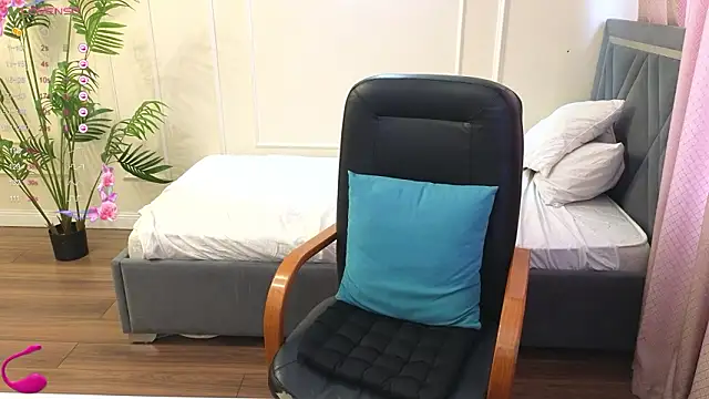 Kuro Ren online show from 03/07/26, 04:20