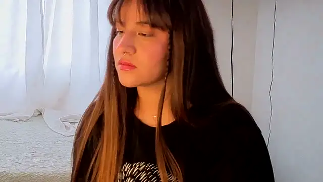 Linda Bellucci online show from 09/29/25, 09:41