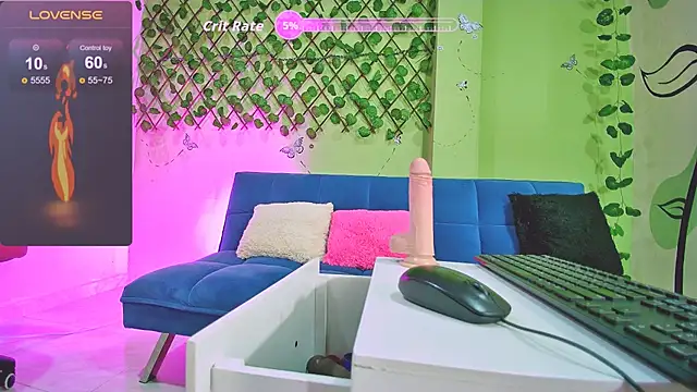 Karen Ariass online show from 11/06/25, 02:18