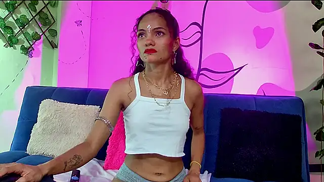Karen Ariass online show from 07/11/26, 02:25
