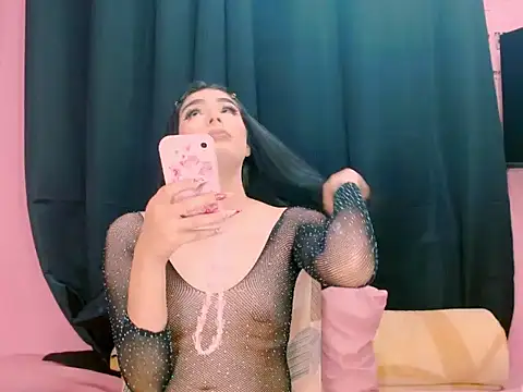 Snapshot of _crystal23_ chatting on 10/19/25, 05:19 crystal23 online show from 10/19/25, 05:19