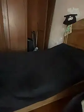 Snapshot of tbp96 chatting on 11/09/25, 11:30 tbp96 online show from 11/09/25, 11:30