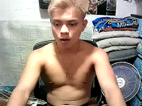 Pinoy slutcummer69 online show from 06/03/26, 08:17