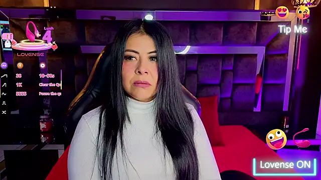 Aniajoness  online show from 12/23/25, 03:48