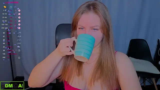 MikaBloom online show from 11/19/25, 02:11