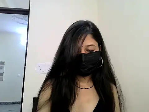 Snapshot of GUDIYA_BAB chatting on 10/02/25, 05:03 GUDIYA BAB online show from 10/02/25, 05:03