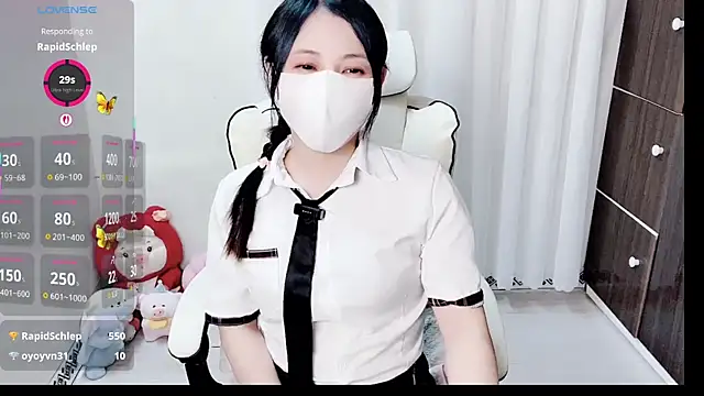 Snapshot of phuongnhi_ chatting on 03/22/26, 02:42 phuongnhi online show from 03/22/26, 02:42