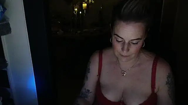 Mrs-Aurora online show from 03/19/26, 10:03