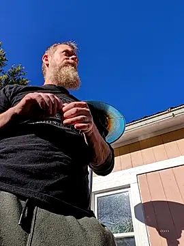 sizableunicorn7 online show from 10/31/25, 03:13