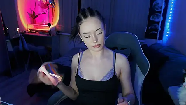 cutefrendlyuser online show from 05/20/26, 10:38