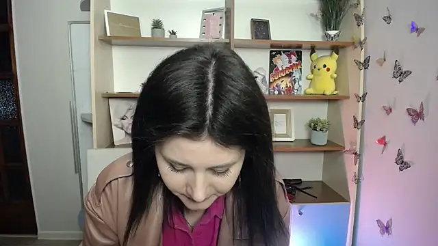 Katrin kiss  online show from 04/15/26, 11:50