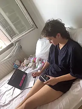 NIQUE TARAXX online show from 09/11/25, 03:12