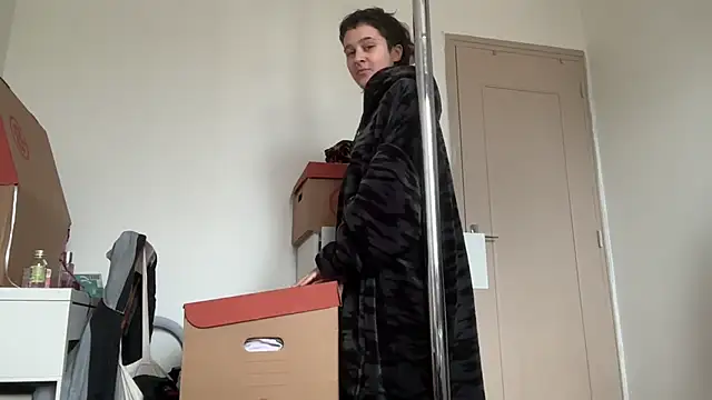 NIQUE TARAXX online show from 09/24/25, 11:57