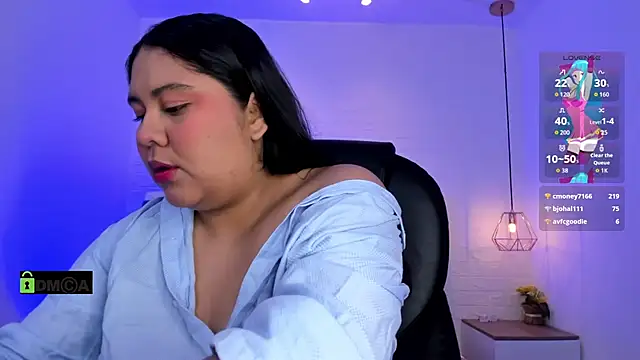 Snapshot of julieta_miller01 chatting on 11/29/25, 11:46 julieta miller01 online show from 11/29/25, 11:46