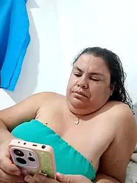 Snapshot of yaneth_ chatting on 11/03/25, 10:38 yaneth online show from 11/03/25, 10:38