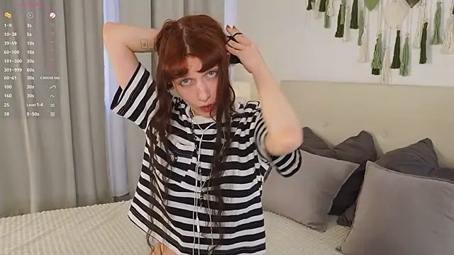 LeelooYolo online show from 04/11/26, 03:49