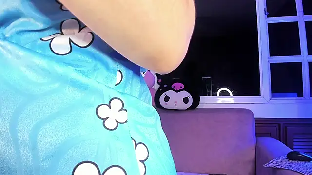 harimoon1 online show from 12/15/25, 03:22