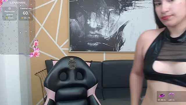 olivia russo  online show from 11/22/25, 08:08