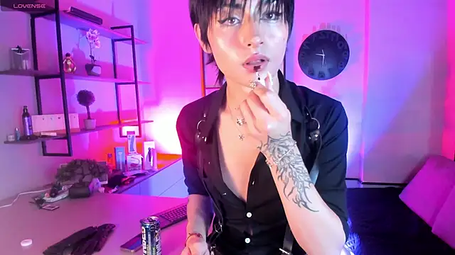  ANGELL DUSTT  online show from 10/14/25, 03:51