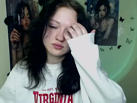 LadyAlice  online show from 02/11/26, 06:40