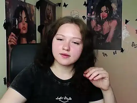 LadyAlice  online show from 06/04/26, 06:19