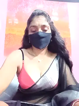 Snapshot of hotsana79 chatting on 09/29/25, 05:18 hotsana79 online show from 09/29/25, 05:18