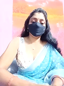 Snapshot of hotsana79 chatting on 10/05/25, 07:45 hotsana79 online show from 10/05/25, 07:45