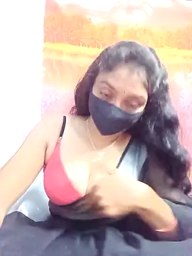 Snapshot of hotsana79 chatting on 10/07/25, 08:17 hotsana79 online show from 10/07/25, 08:17