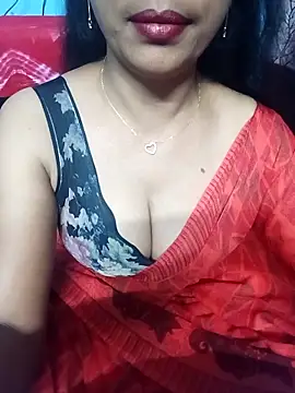 Snapshot of hotsana79 chatting on 10/28/25, 06:50 hotsana79 online show from 10/28/25, 06:50