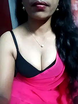 Snapshot of hotsana79 chatting on 11/02/25, 05:04 hotsana79 online show from 11/02/25, 05:04