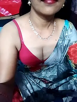 Snapshot of hotsana79 chatting on 11/06/25, 07:20 hotsana79 online show from 11/06/25, 07:20