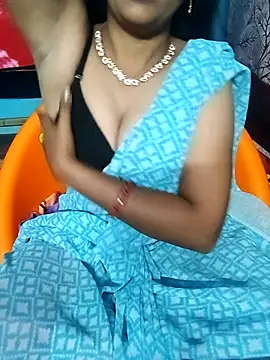 Snapshot of hotsana79 chatting on 11/07/25, 07:30 hotsana79 online show from 11/07/25, 07:30