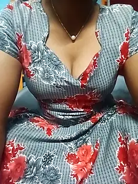 Snapshot of hotsana79 chatting on 11/20/25, 02:17 hotsana79 online show from 11/20/25, 02:17