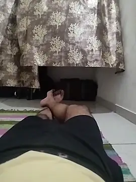 Snapshot of dhruve2010 chatting on 10/07/25, 06:16 dhruve2010 online show from 10/07/25, 06:16