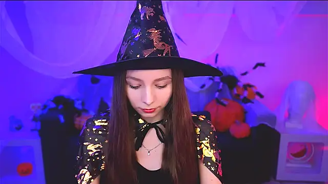 JulieDaniel online show from 10/27/25, 05:11