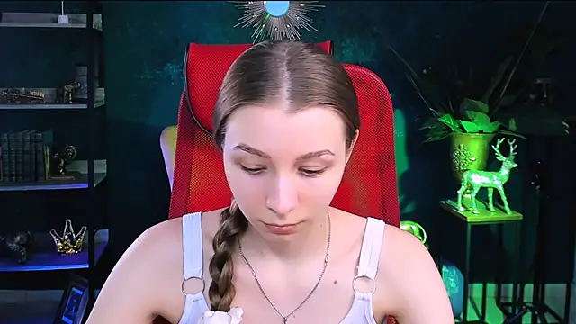 JulieDaniel online show from 11/12/25, 04:24