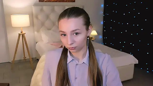 JulieDaniel online show from 02/11/26, 04:06