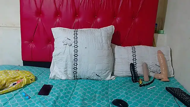 SexyChantyBabe25 online show from 03/24/26, 02:27