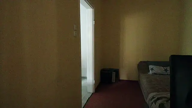 Snapshot of k74robert chatting on 02/12/26, 01:06 k74robert online show from 02/12/26, 01:06