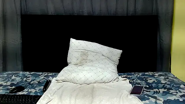 DarkBubble18 online show from 09/16/25, 08:10