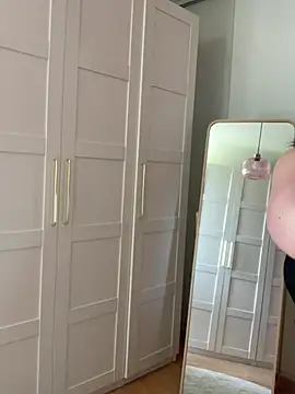 chloedlm5 online show from 03/19/26, 09:57