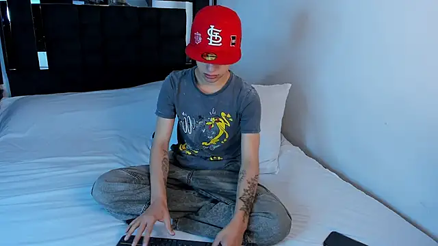 Snapshot of Thiago_Divine_ chatting on 09/09/25, 12:59 Thiago Divine online show from 09/09/25, 12:59