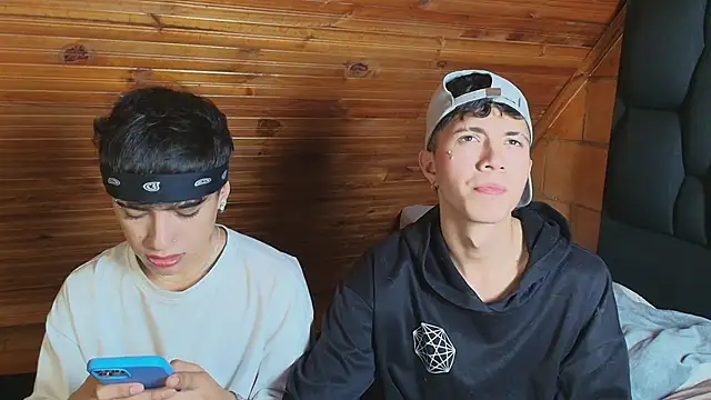 Snapshot of Thiago_Divine_ chatting on 11/05/25, 04:45 Thiago Divine online show from 11/05/25, 04:45