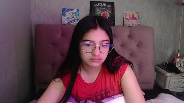 laurenelove online show from 09/21/25, 03:52