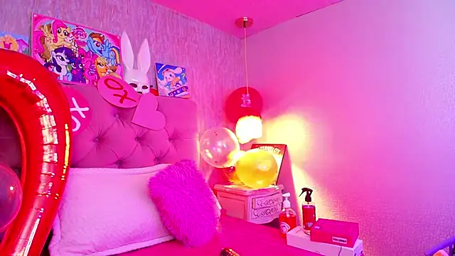 laurenelove online show from 02/13/26, 03:46